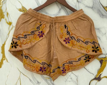 Szorty z haftowanej wiskozy w stylu boho chic, letnie szorty w stylu boho, szorty plażowe, letni strój podróżny dla kobiet, szorty damskie w stylu etycznym