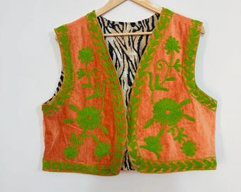 Velvet Suzani Vest, Floral Embroidered Waistcoat, Boho Botanical Gilet, Handmade Sleeveless Jacket, Artisan Layering.