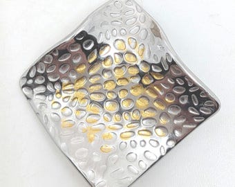Zilveren golvende vierkante magnetische broche, kleine moderne pin, cadeau beste vriend, sjaalaccessoire, reverssieraden, eigentijdse broche