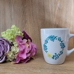 Handpainted Coffee Mugs/Tea Cups | Forget Me Knot Wreath | Large Mug | 12oz Mug