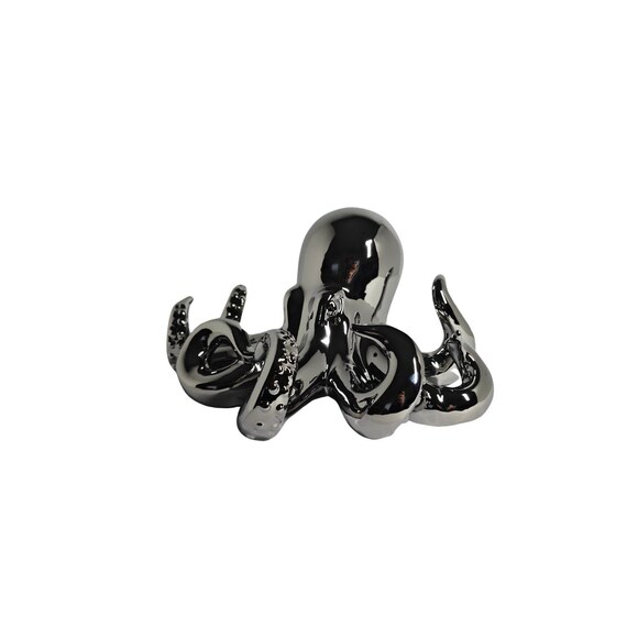 Sculpture of an octopus made of ceramic - Modern home decoration