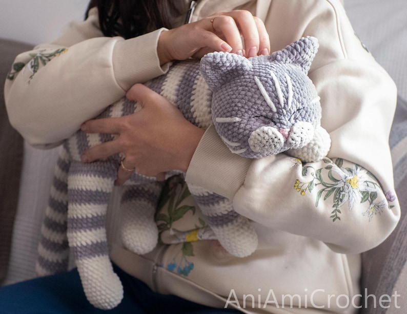 Sleeping cat crochet pattern Plush kitty image 8
