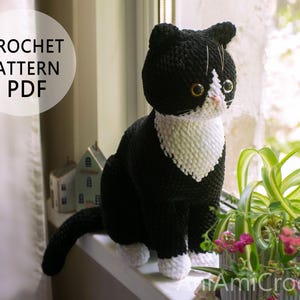 Tuxedo cat crochet pattern Sitting kitten
