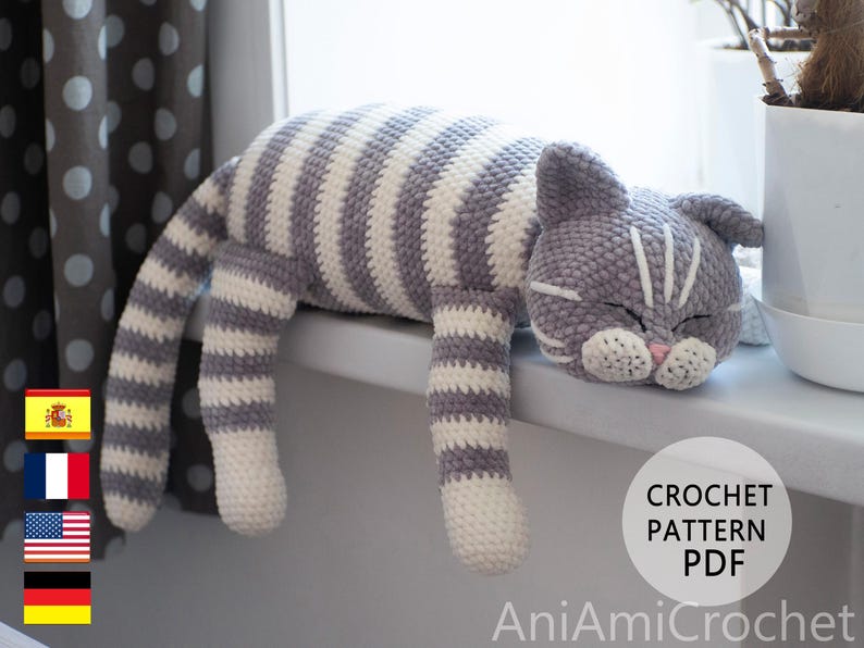 Sleeping cat crochet pattern Plush kitty image 1