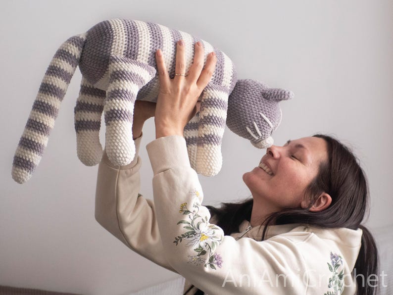 Sleeping cat crochet pattern Plush kitty image 10