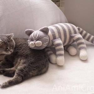 Sleeping cat crochet pattern Plush kitty image 7