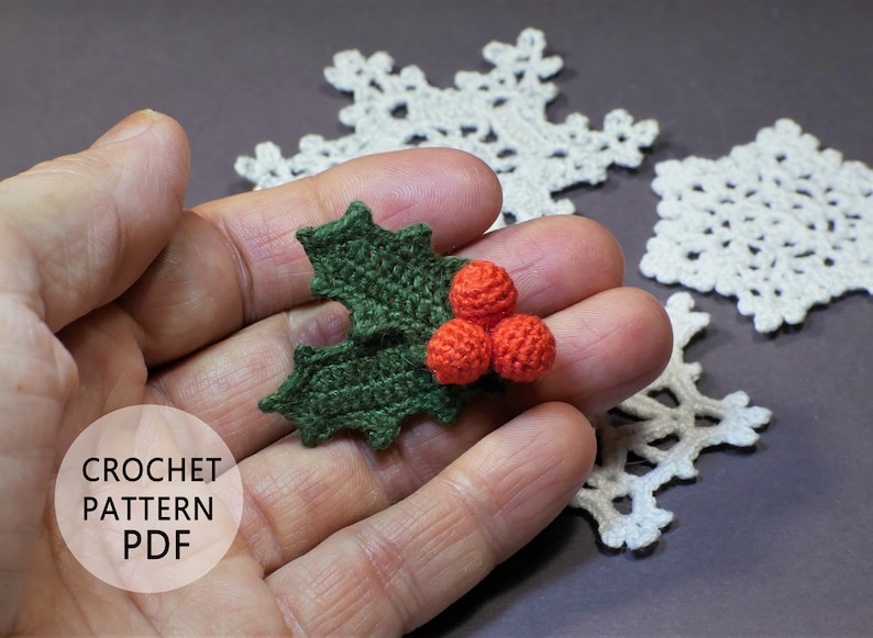 CROCHET PATTERN Holly brooch Miniature amigurumi Jewelry tutorial image 1