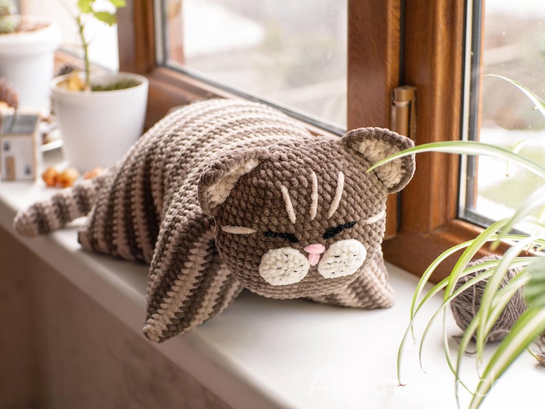 Cat toy pillow crochet pattern Plush kitten image 8