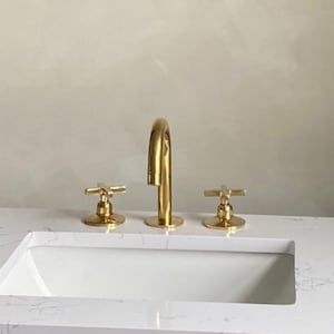 Widespread Bathroom Faucet Sink with drain, Three Holes Faucet, Unlacquered Brass Vanity Faucet