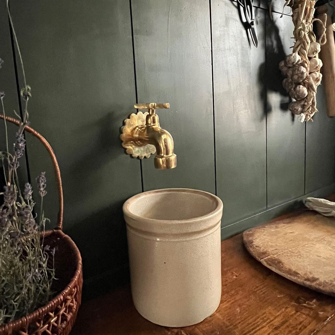 Robinet mural Bathhouse à poignée croisée