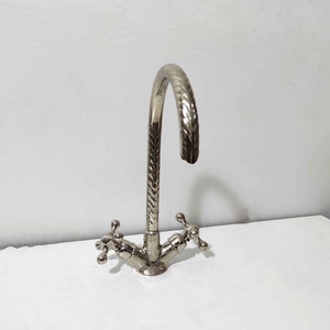Brass Vanity Faucet , Single hole Sink Faucet Bathroom, Polished / Matte Brass Nickel Finish