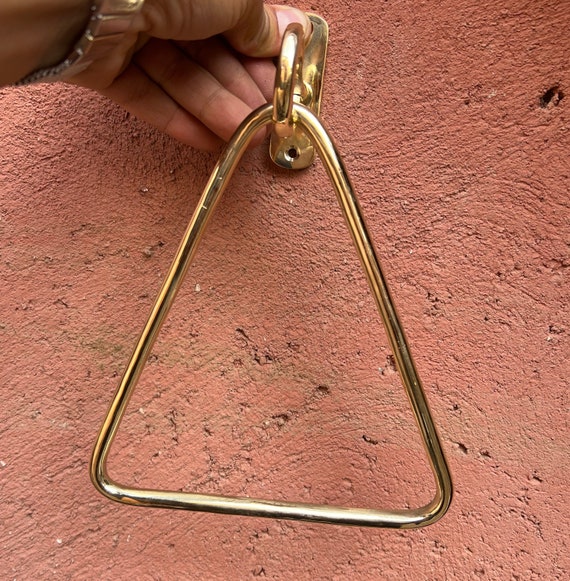 Triangle hand towel holder new arrivals