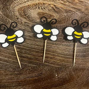 Bee cupcake toppers, Springtime