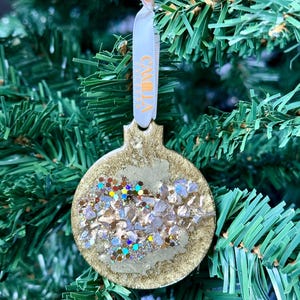Handgemaakt gepersonaliseerd harskerstornament: glitter en kristallen