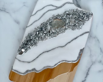 Handcrafted Resin Charcuterie Board – Elegant Cheese Serving Tray, Functional Art