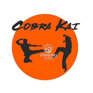 Cobra Kai Karate Silhouette: 80er Jahre Martial Arts PNG, SVG (Digital Download