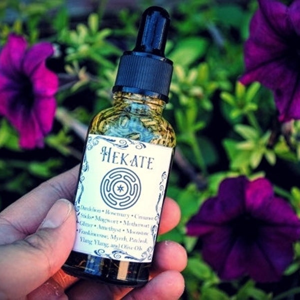 1 oz. Hekate Ritual Oil~Hecate~Spell Oils~Intention Oils~Dropper Bottle With Herbs/Crystals/Essential Oils~Witchy Stuff~Witch Supplies~Witch