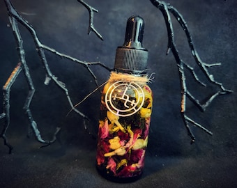 Lilith Ritual Oil ~ 1 .oz Glass Dropper Bottle ~ Homemade Anointing Spell Oil ~ Herbs/Crystals/Essential Oil Blend ~ Witchy ~ Witchcraft