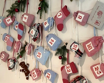 Adventskalender zum Befüllen aus Stoff, Adventskalender Säckchen aus Baumwolle genäht,  Adventskalender für Kinder, blau-rot, Geschenkbeutel