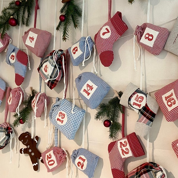 Adventskalender zum Befüllen aus Stoff, Adventskalender Säckchen aus Baumwolle genäht,  Adventskalender für Kinder, blau-rot, Geschenkbeutel