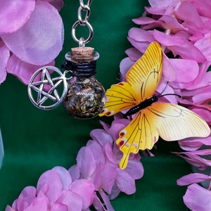 Luck spell jar keychain