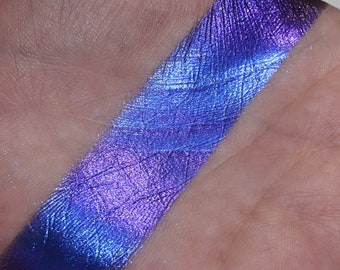 NEBULA - Multichrome eyeshadow loose/pressed powder, Extra silky Electric Purple fading to Midnight Blue, eyeshadow chameleon indie makeup