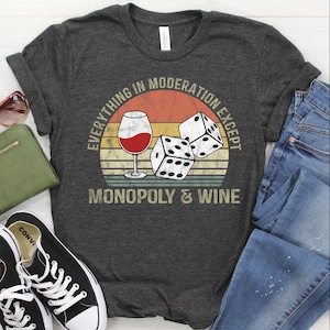 Camiseta / sudadera / sudadera con capucha de Monopoly y vino, camiseta de Monopoly, camiseta de juego de mesa, regalos de juegos de mesa, camiseta de noche de juegos, regalo para mujeres / hombres