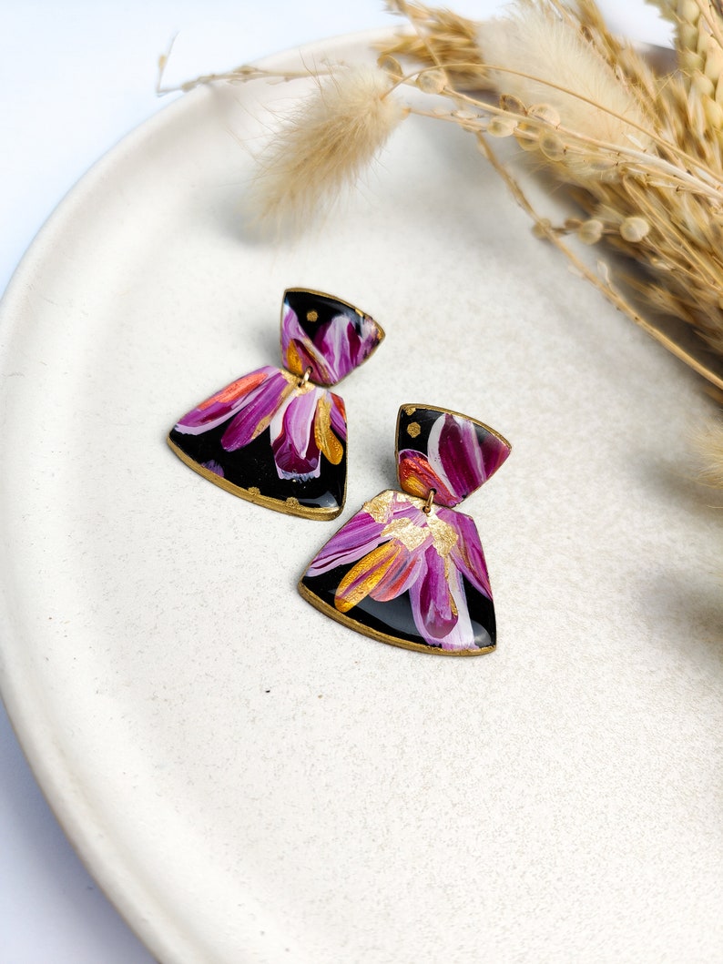 SALE % old price CHF 28.50 Hand-painted hanging earrings Lia floral pattern black-pink-gold image 1