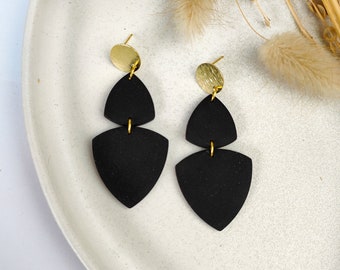 Handmade hanging earrings "Reija" elegant black