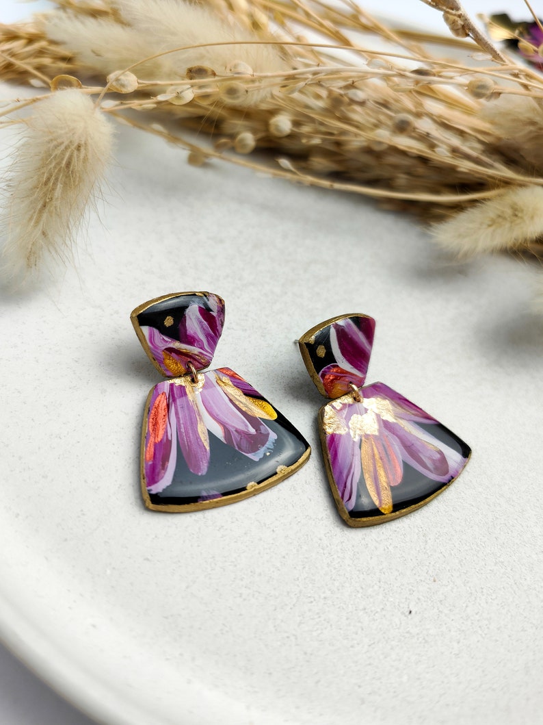 SALE % old price CHF 28.50 Hand-painted hanging earrings Lia floral pattern black-pink-gold image 2