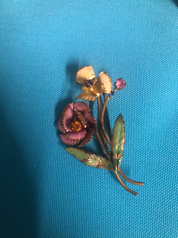 Vintage Mid Century Austrian Crystal flower brooch