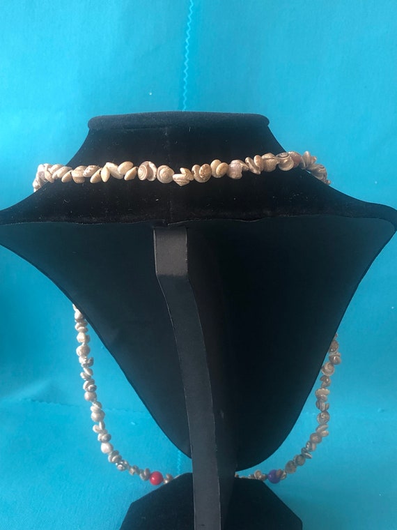 Vintage Seashell Necklace - image 3