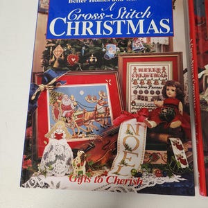 Libri di Natale a punto croce 1995 e 1996 copertina rigida