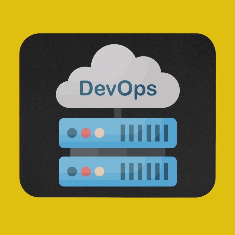 K&ouml;nnte beinhalten: Digitale Illustration einer Wolke mit dem Wort "DevOps" in blauer Schrift &uuml;ber zwei hellblauen Server-Racks. Der Hintergrund ist schwarz mit einem gelben Rand.