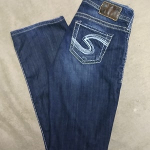 Silver Natsuki Womens Jeans 26 x 35 Dark Wash Boot Cut Stretch