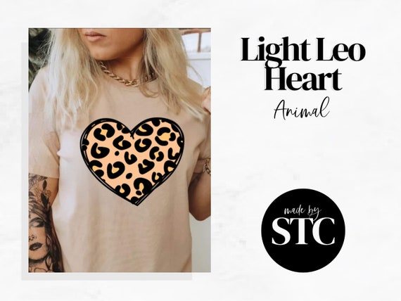 Light Leopard Heart T-shirt, Women's Graphic Print Tee, Short Sleeve Casual Shirt, Trendy Animal Design