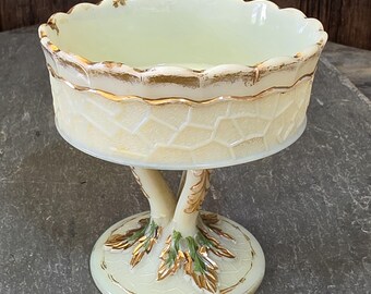 Compota de cristal de uranio con forma de hoja de arce Northwood antigua, color crema, brillante.