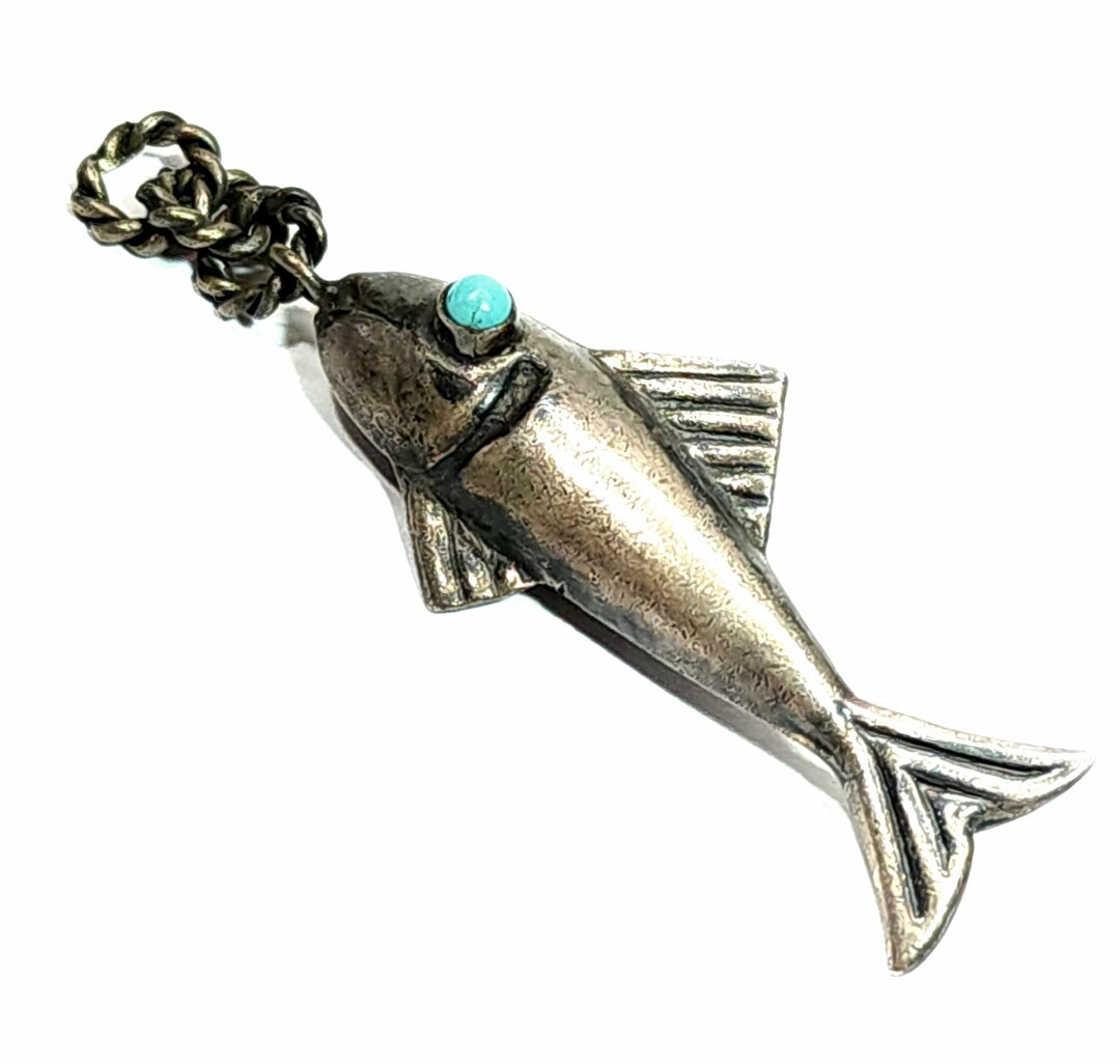 Collier d'été mi long de marque  Desmazières  Poisson - Label Emmaüs