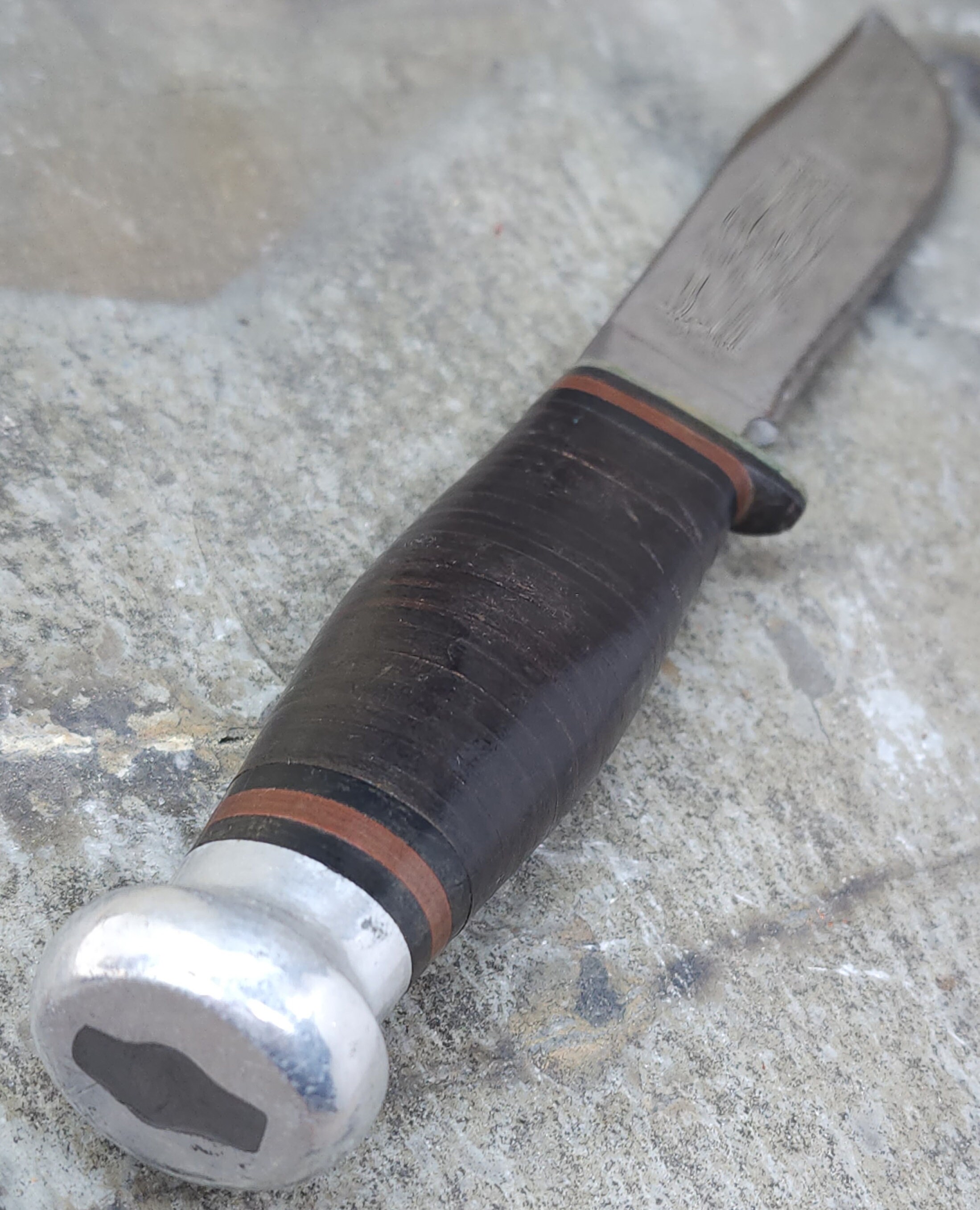 thumbnail image 2 of Buy CaseHunting Knife/Accessories Online Martinique 2 of 13