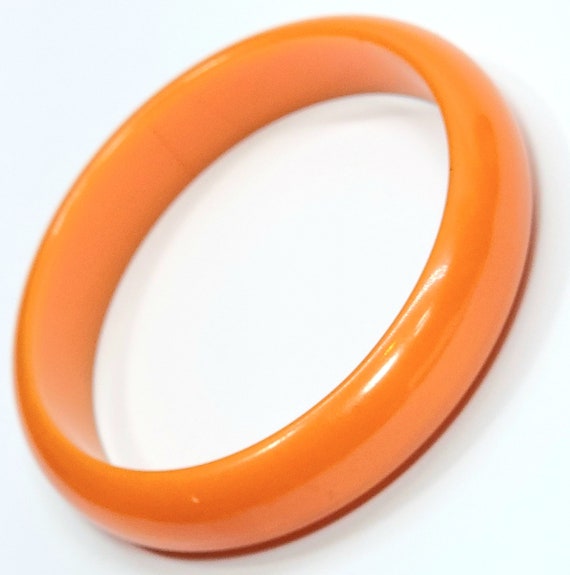 Antique Orange Color Bakelite Thin Bangle Art Dec… - image 3