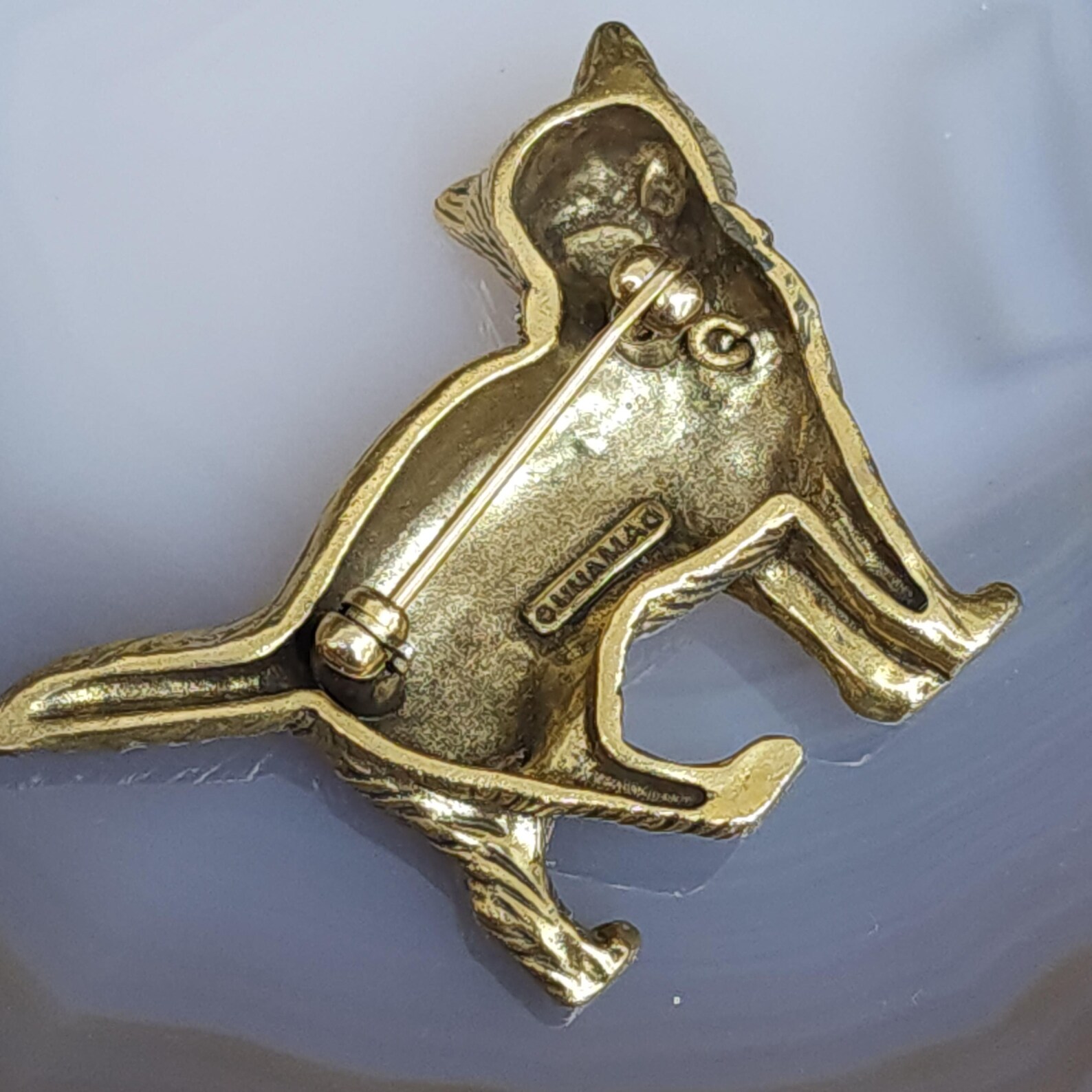 Broche Vintage Noël - Chatton Doré Avec Clochette, Bijou Fantaisie Des Fêtes