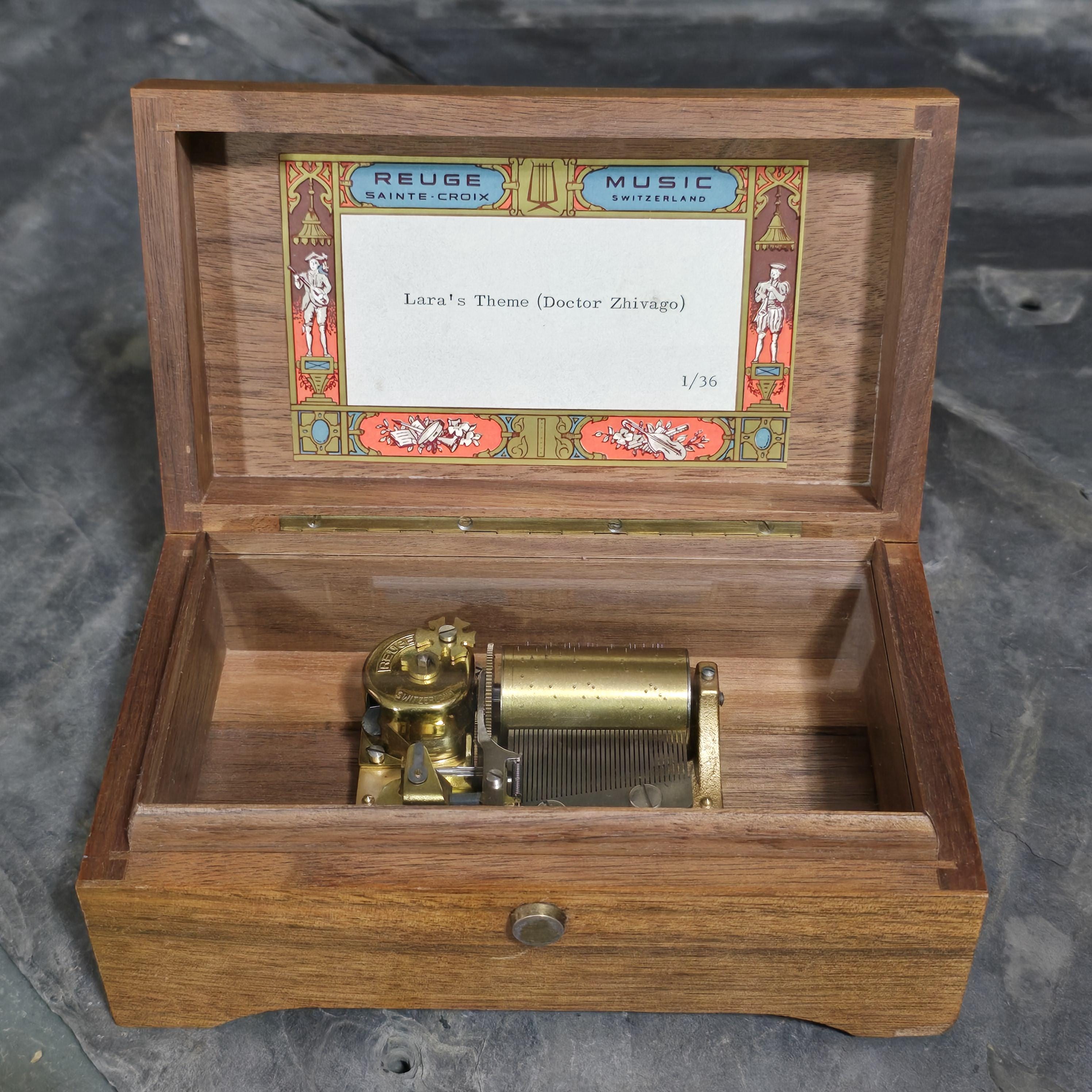 まゆみページ！！ ドラム缶BOX Amazon.com: Dream Loom Wooden Music Box, Hand Cranked Laser