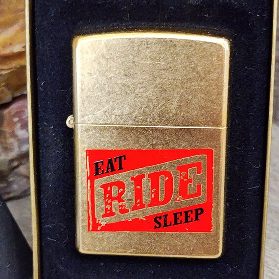 Unfired 2004 Vintage Marlboro Eat Ride Sleep Zippo Cigarette