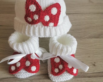 Ensemble bonnet chaussons bébé