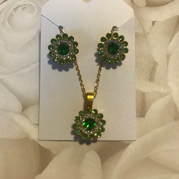 Green Jewelry Set