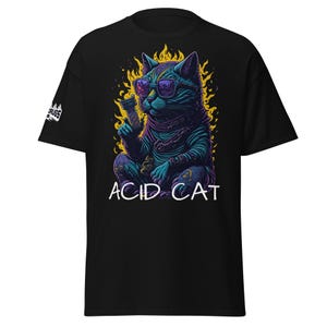 Acid T-Shirt | Acid Wear | Psychedelic Acid Cat | CATSONDRUGS.COM | Acid Streetwear | Acid Outfit | Acid Fashion | Acid Merch