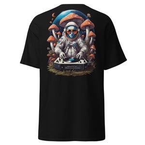 Acid T-Shirt | Acid Wear | Techno Astronaut | CATSONDRUGS.COM | Acid Streetwear | Acid Outfit | Acid Fashion | Acid Merch