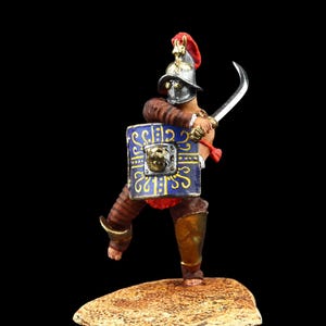 Tin soldier Collectible Attacking Gladiator Thraex 54 mm  Ancient Rome
