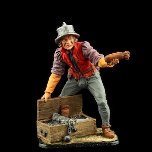 Tin soldier Collectible Artilleryman with a Box, Western Europe, XV c. 54 mm Medieval Age & Crusades