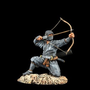 Soldadito de plomo Coleccionable Historias Shinobi Ninja con arco grande 54 mm Japón Medieval, Samurai, Ashigaru etc.